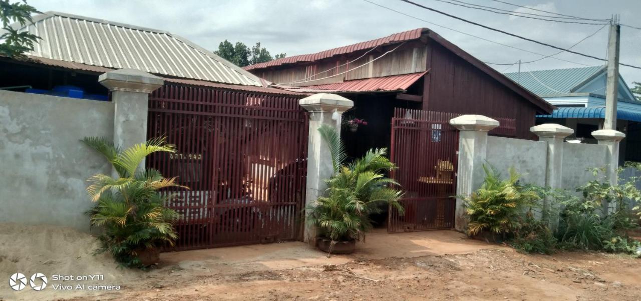 Bee Bee'S Chalets Home Stay And Trekking Banlung Extérieur photo