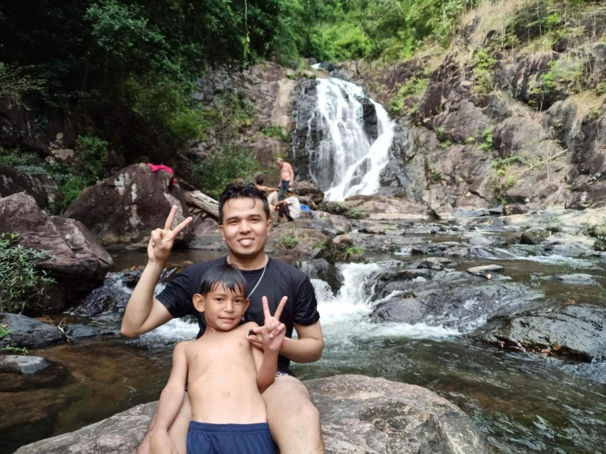 Bee Bee'S Chalets Home Stay And Trekking Banlung Extérieur photo
