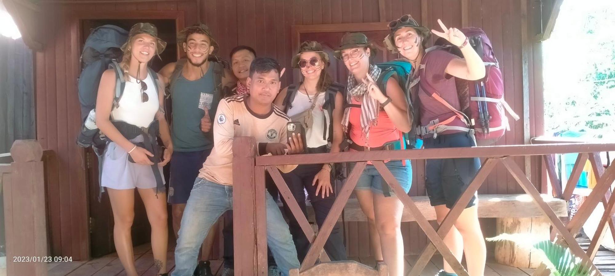 Bee Bee'S Chalets Home Stay And Trekking Banlung Extérieur photo