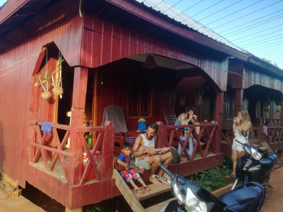 Bee Bee'S Chalets Home Stay And Trekking Banlung Extérieur photo