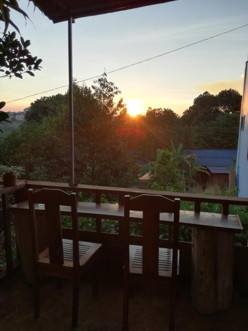 Bee Bee'S Chalets Home Stay And Trekking Banlung Extérieur photo