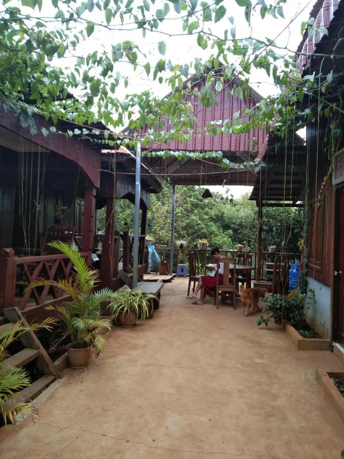Bee Bee'S Chalets Home Stay And Trekking Banlung Extérieur photo